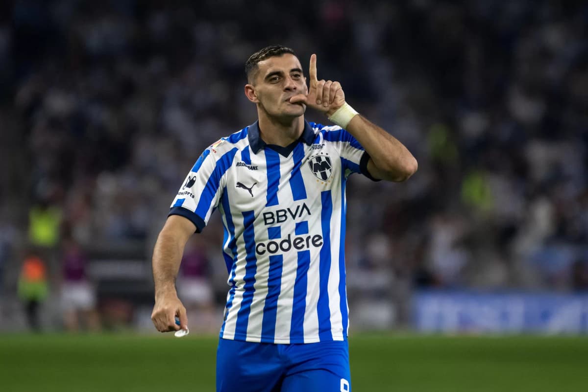 Con gol argentino, Monterrey derrota a Puebla, en el regreso de la Liga MX