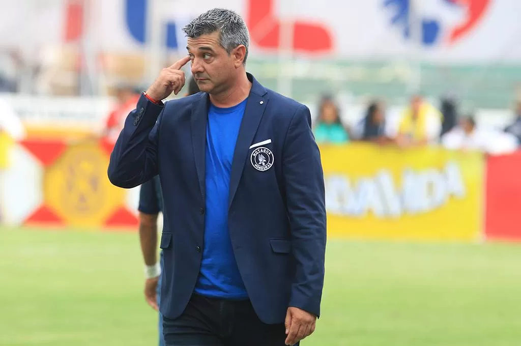 Olimpia y Motagua, de los argentinos Troglio y Vázquez, comparten el liderato en Honduras