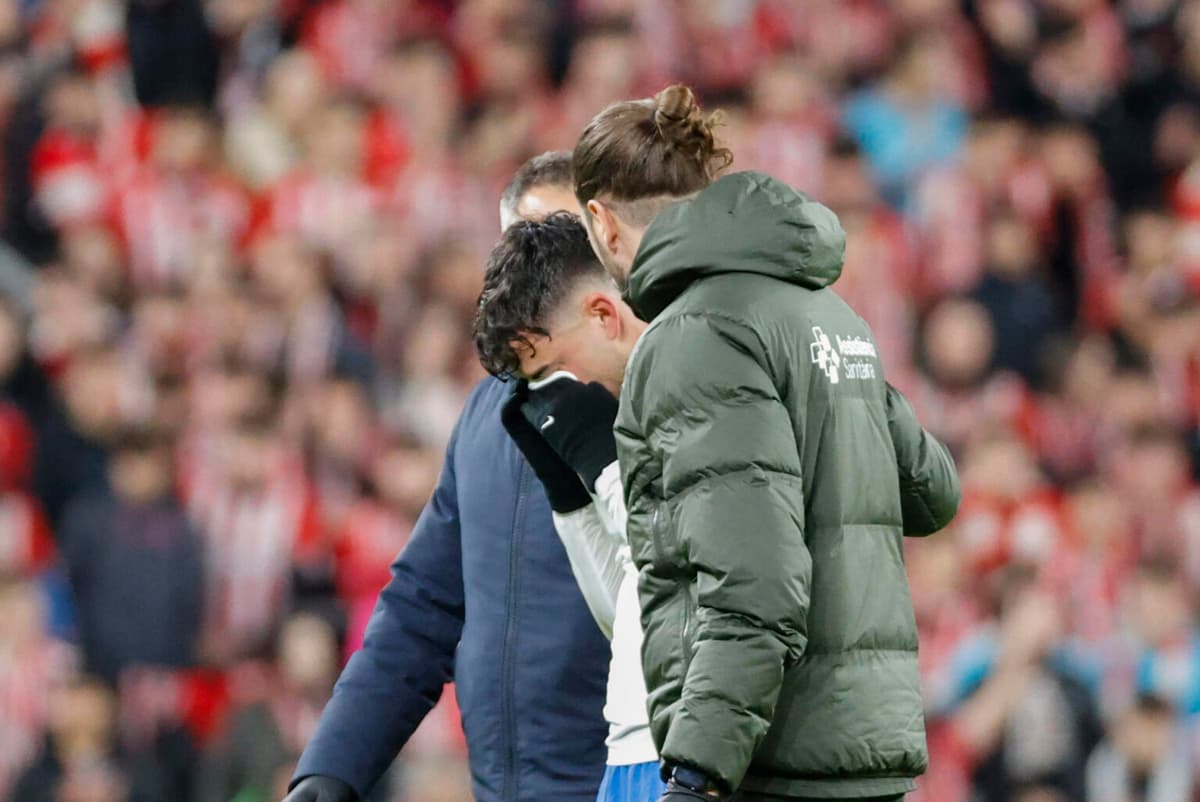 Español Pedri sufre una lesión en el recto femoral y De Jong, un esguince de tobillo