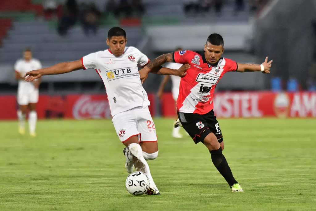 0-2. El Nacional Potosí avanza con goles del argentino Callejo y el paraguayo Cristaldo