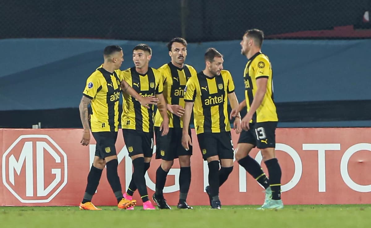 Con Nacional al acecho, la misión del Peñarol es retener la Punta