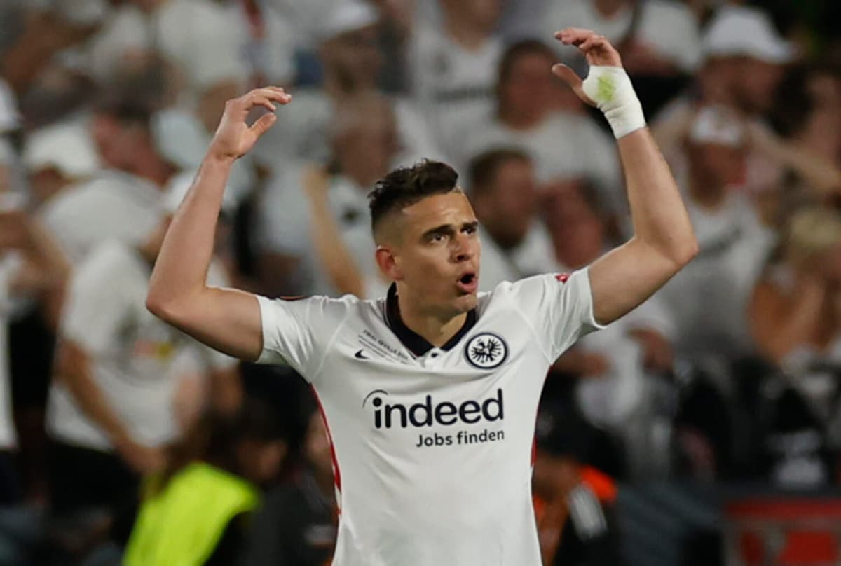 Colombiano Santos Borré, presentado con el Inter: «Echaba en falta la pasión del fútbol sudamericano»