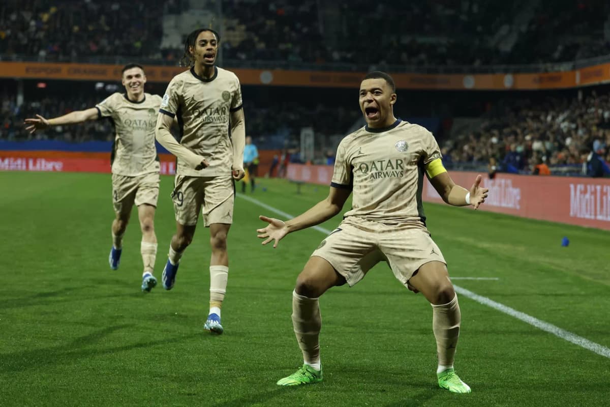 2-6. Mbappé avisa al Barcelona: triplete y exhibición