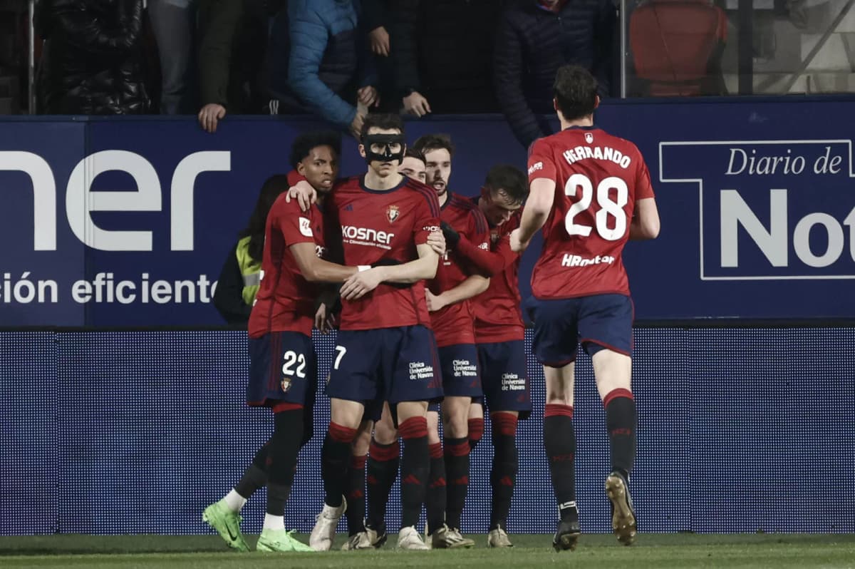 1-0. Un golazo de Budimir sentencia al Alavés