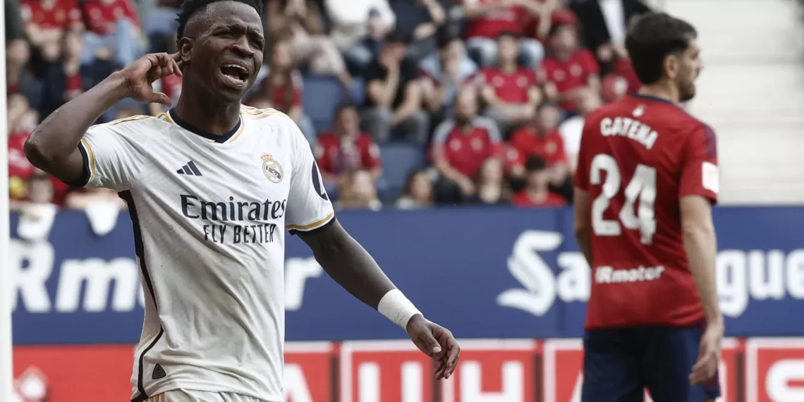 2-4.El brasileño Vinícius manda en El Sadar
