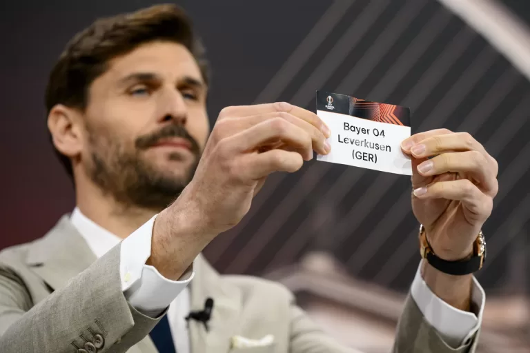 El West Ham y el Atalanta se cruzan en el camino de Bayer Leverkusen y el Liverpool