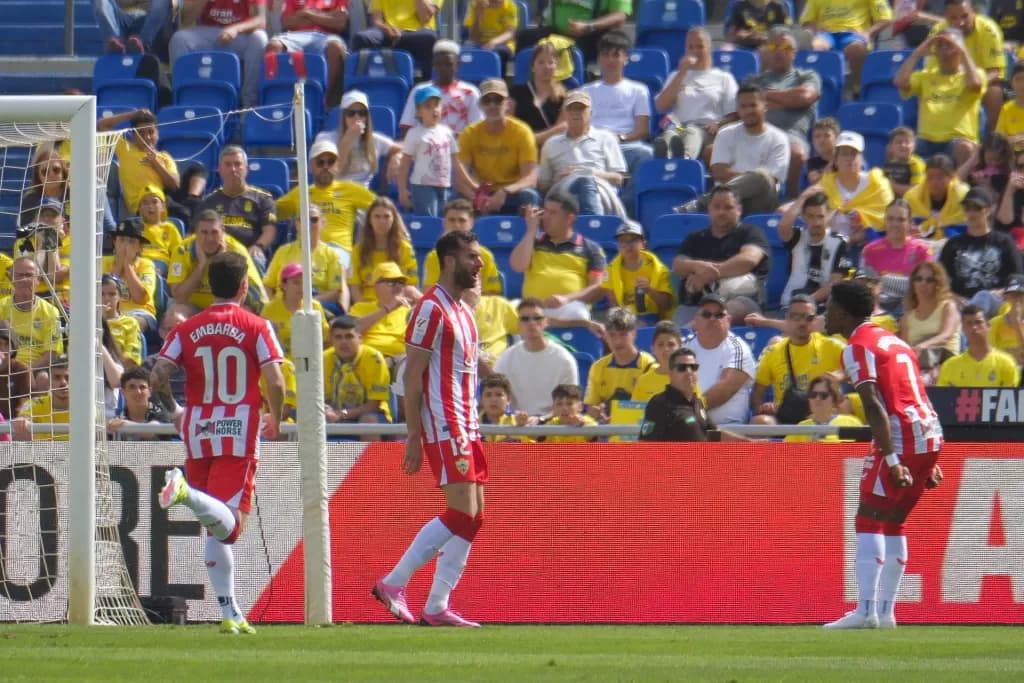 0-1. El Almería y el español Pepe Mel se estrenan con su primera victoria