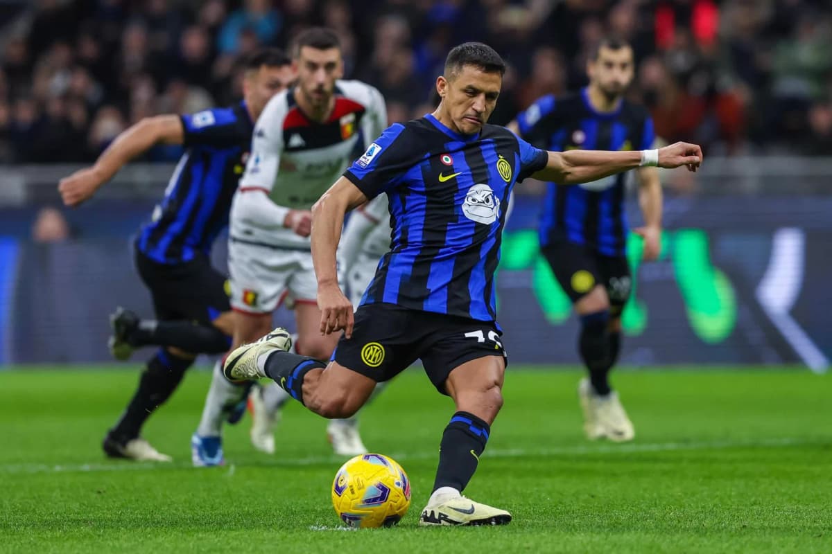 2-1. El chileno Alexis Sánchez dispara al Inter hacia el ‘Scudetto’