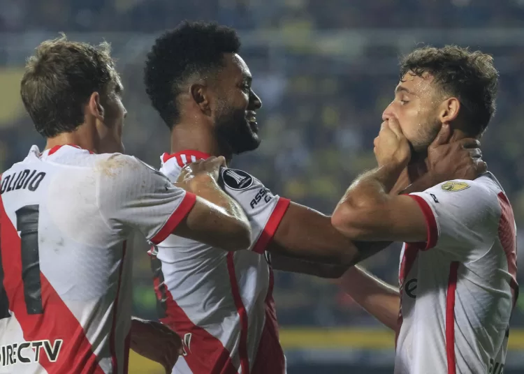 Con goles uruguayos River Plate debuta en la Copa Libertadores