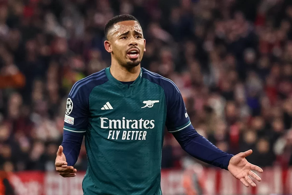 El brasileño Gabriel Jesús se entrena diez meses después