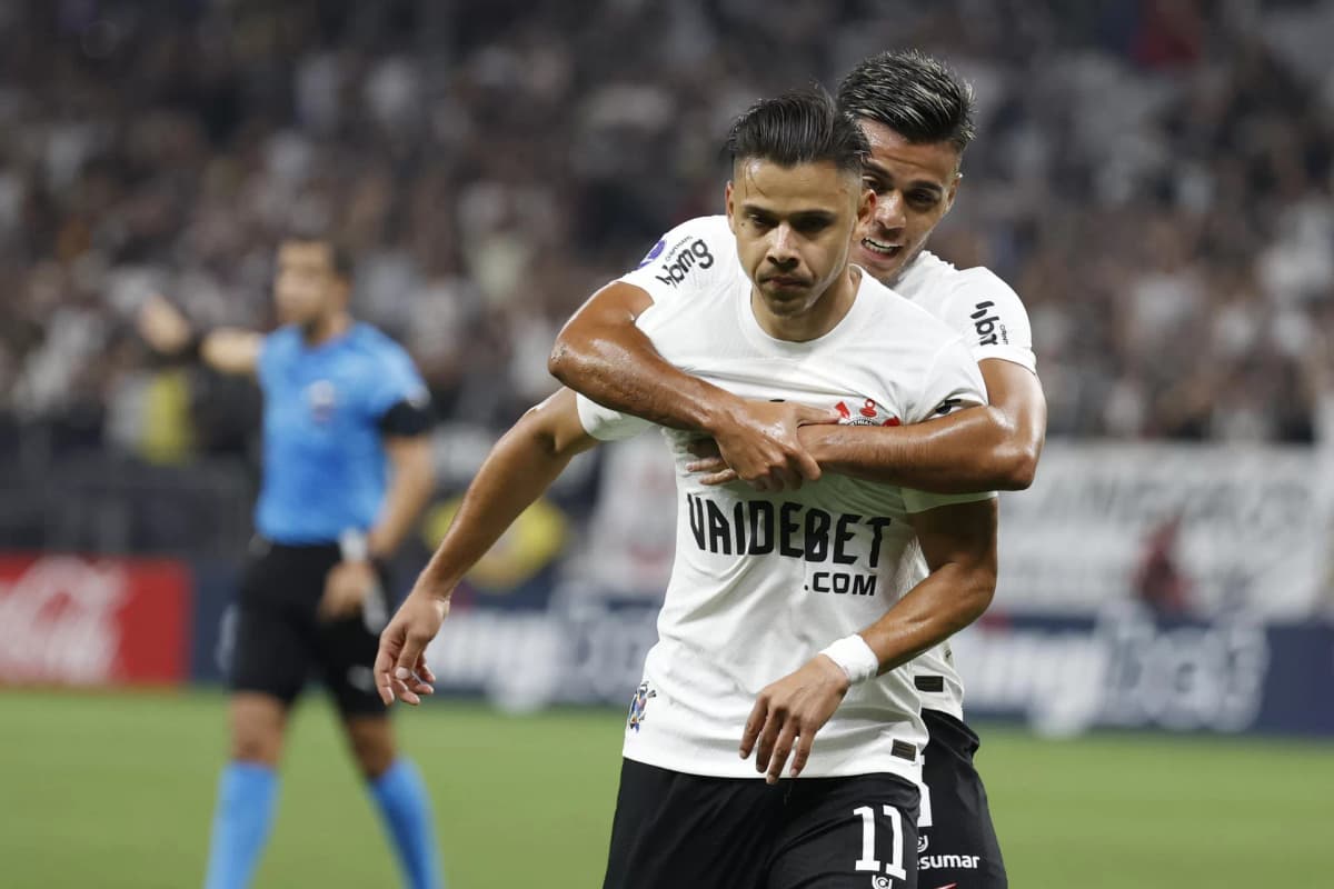 4-0. Paraguayo Romero destroza a Nacional y supera al peruano Guerrero como máximo goleador foráneo en Corinthians