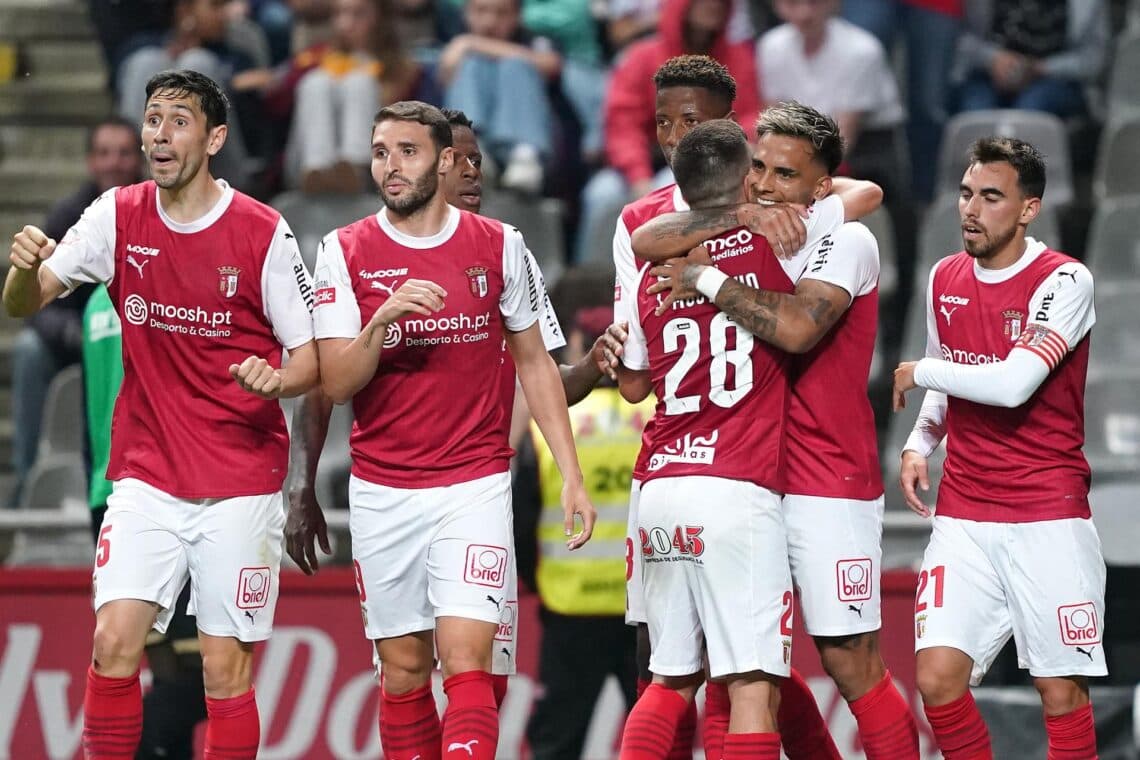 2-1. El Braga duerme tercero en el fútbol portugués, con un doblete del hispano-uruguayo Zalazar