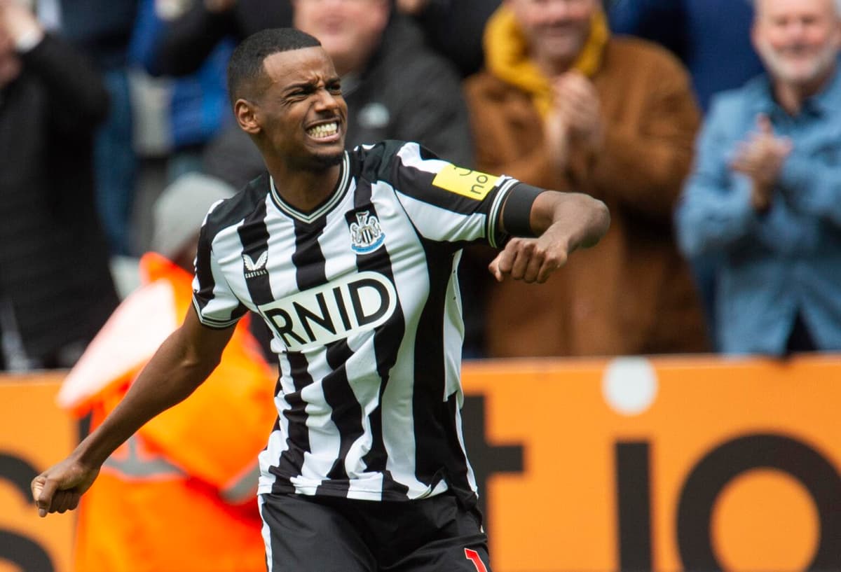 4-0. Isak desarma al Tottenham