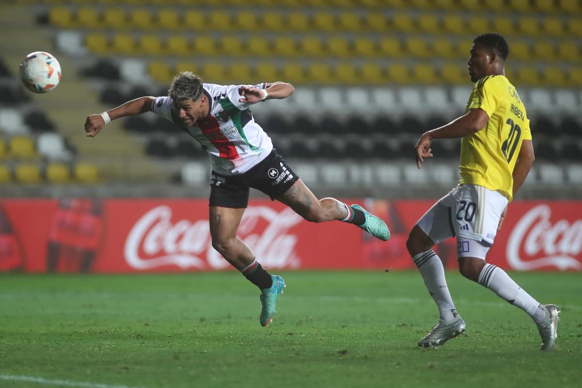 Deportivo Riestra y Palestino sellan un empate sin goles en Buenos Aires