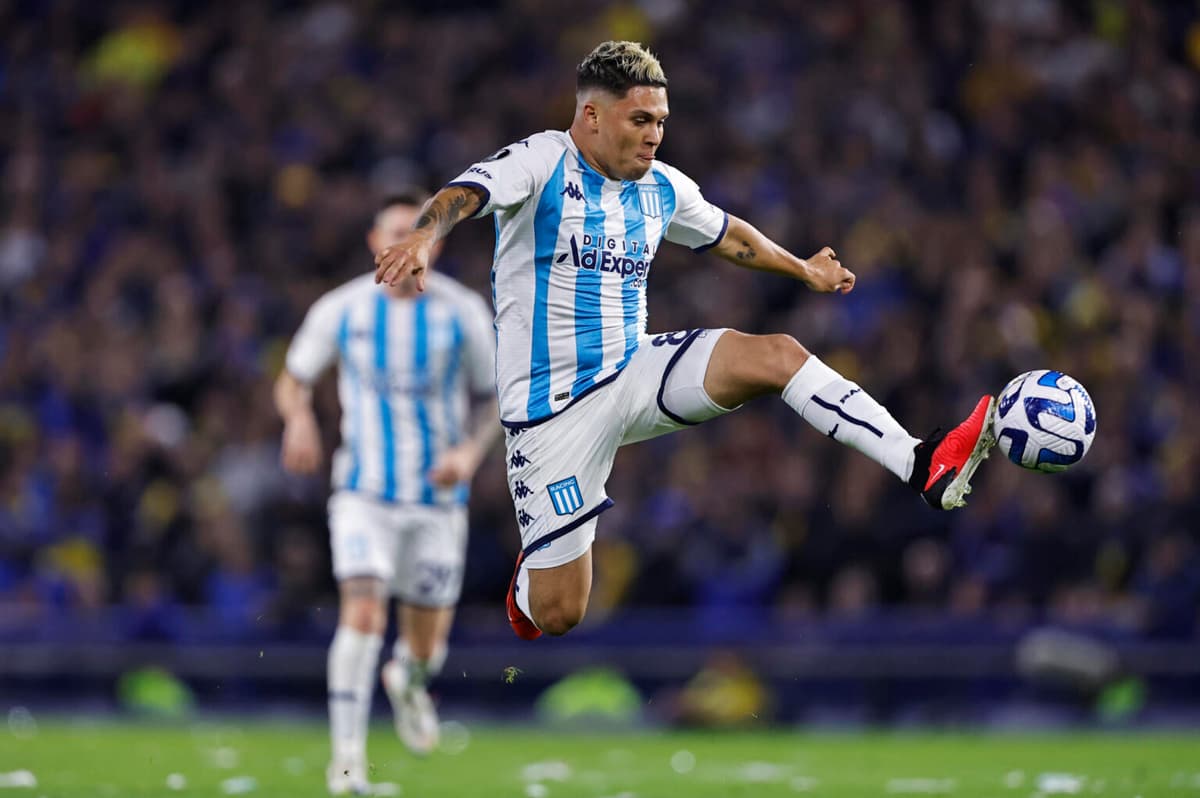 El colombiano Quintero, el gran ausente de Racing ante los brasileños del Bragantino
