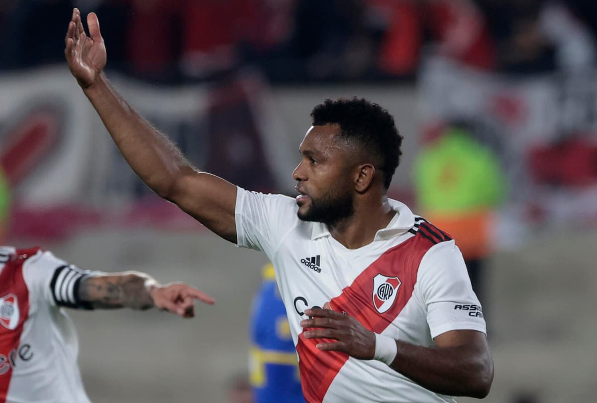 Extranjeros en los juegos por Copa Libertadores y Sudamericana  