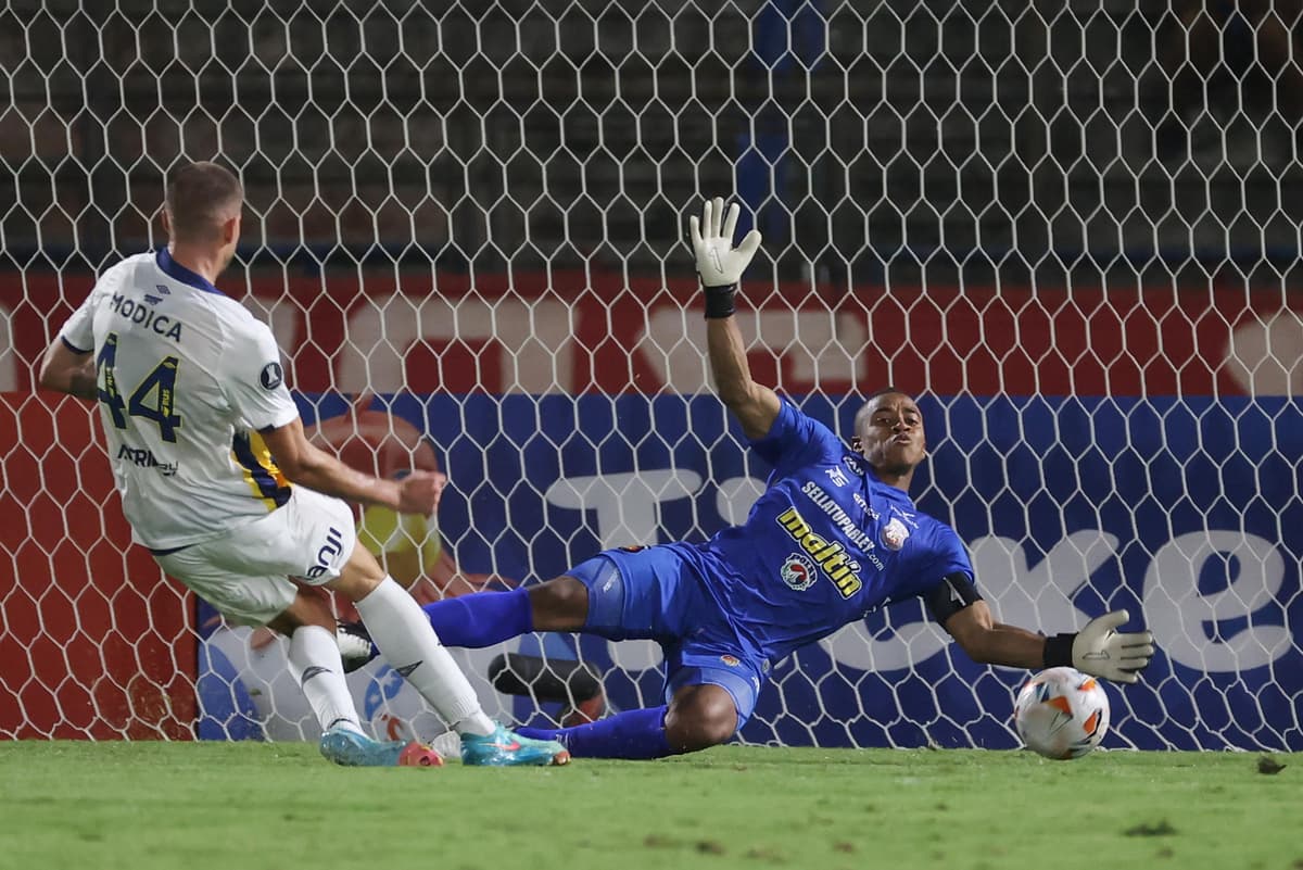1-1. Rosario empata de visita, es segundo en el grupo G y hunde a Caracas en la Libertadores