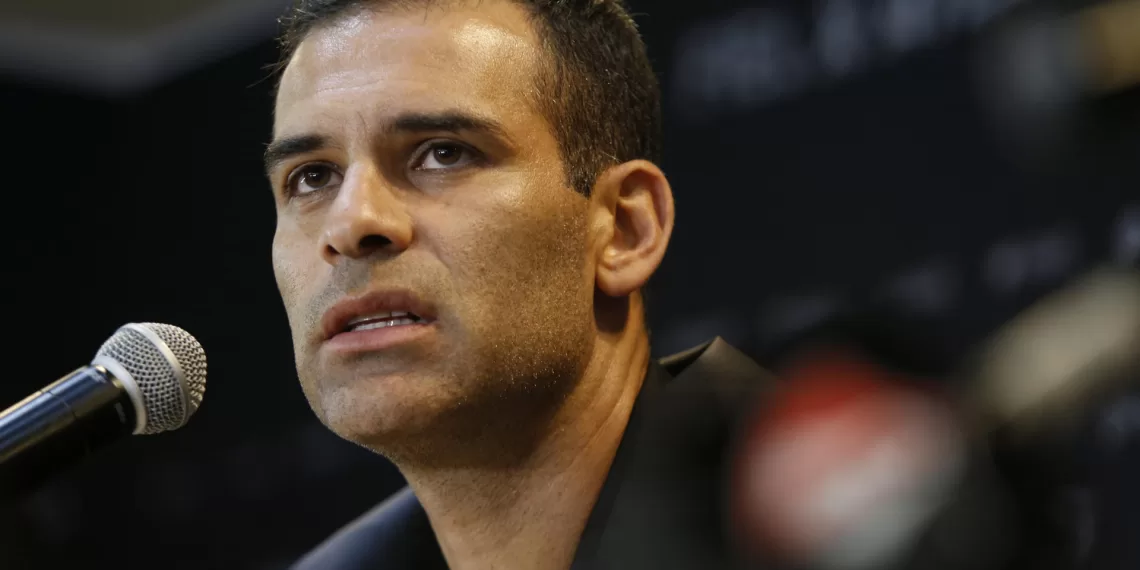El mexicano Rafa Márquez, en las quinielas para sustituir a Xavi Hernández en el Barcelona
