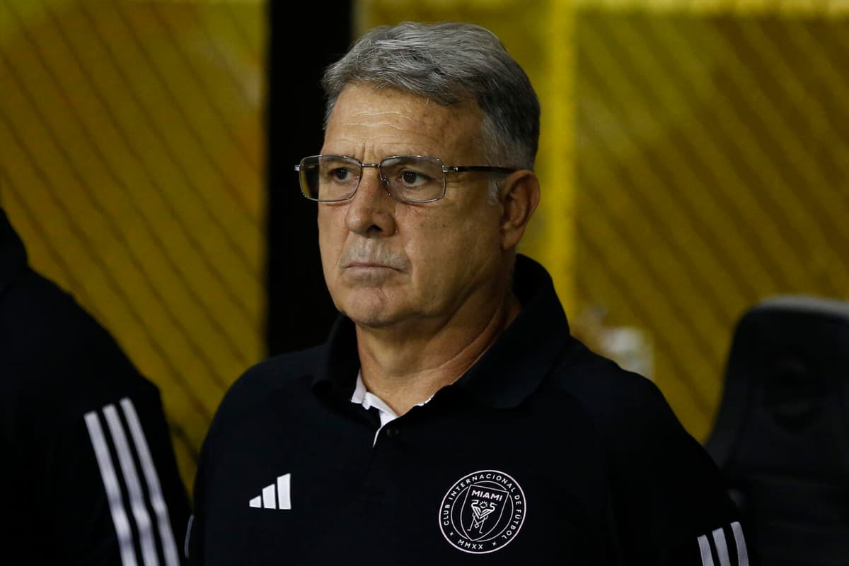 El argentino Gerardo Martino no asegura la titularidad de Messi ante el Monterrey