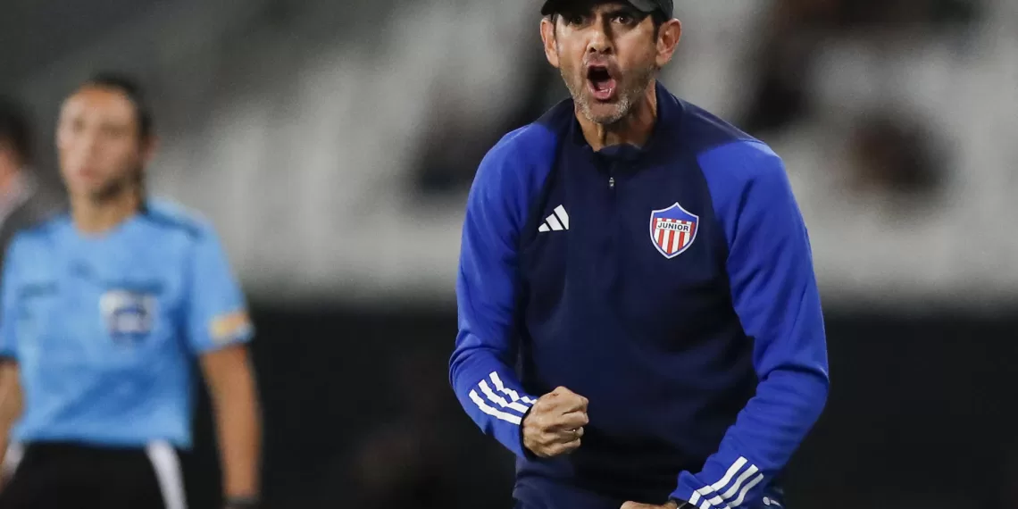 Junior y Universitario se enfrentan con la mirada puesta en el liderato del Grupo D