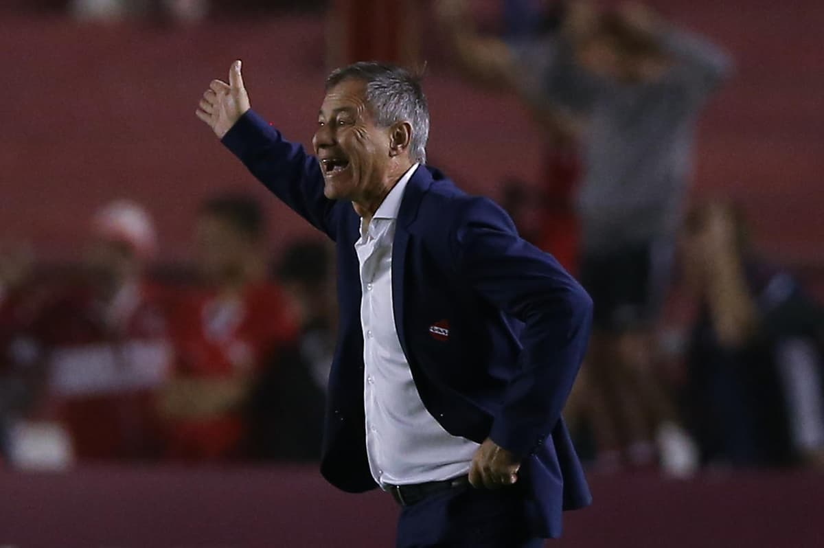 El argentino Ariel Holan dirigirá al Barcelona luego del choque ante São Paulo por la Libertadores