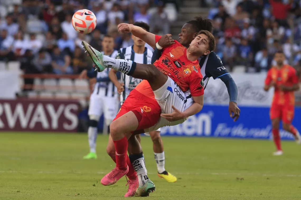 Mexicanos y costarricenses, buscan dar la sorpresa en la CONCACAF