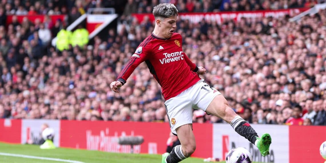 2-3. El Forest del brasileño Murillo cuestiona al United de Amorim