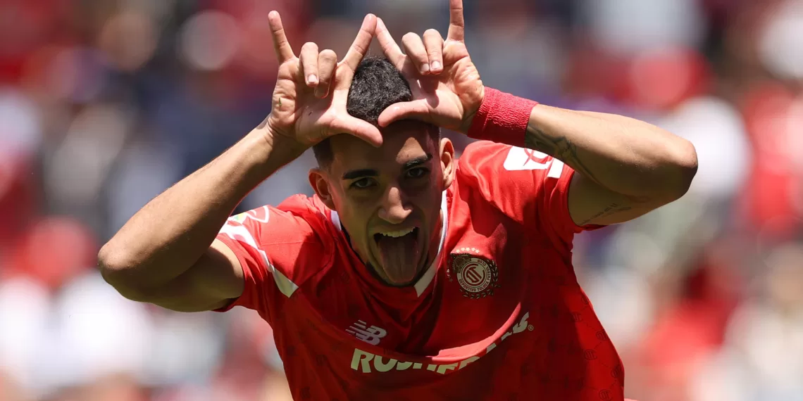 El chileno Jean Meneses lidera con doblete goleada del Toluca sobre el San Luis