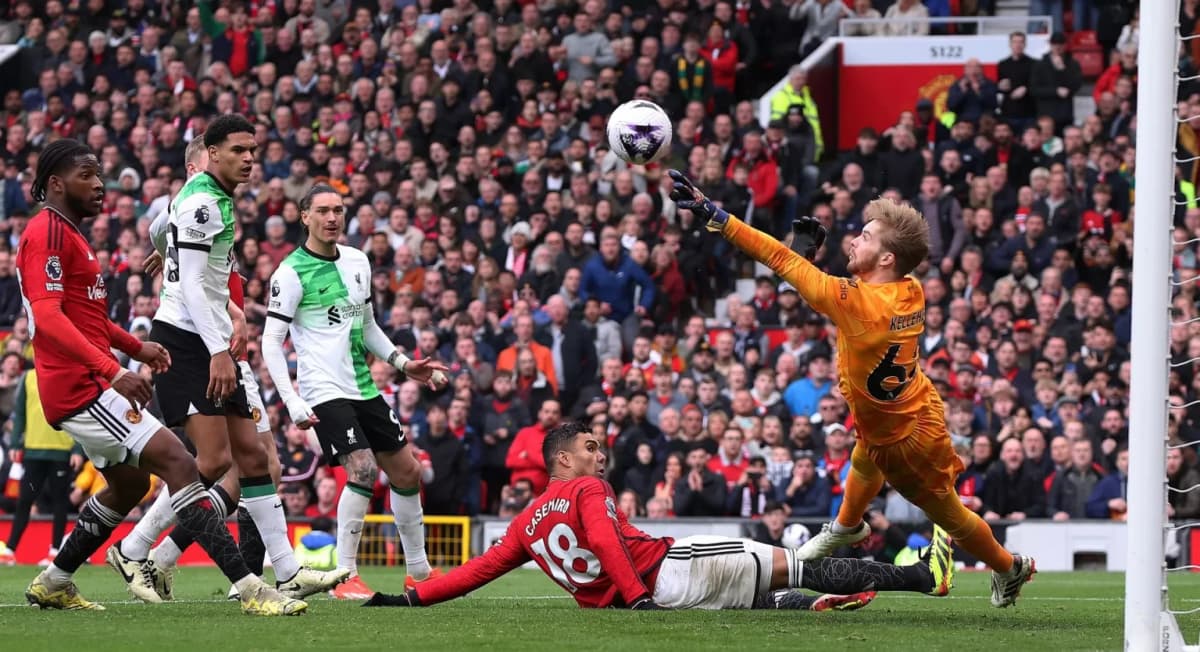 2-2. El orgullo del Manchester United incendia la Premier