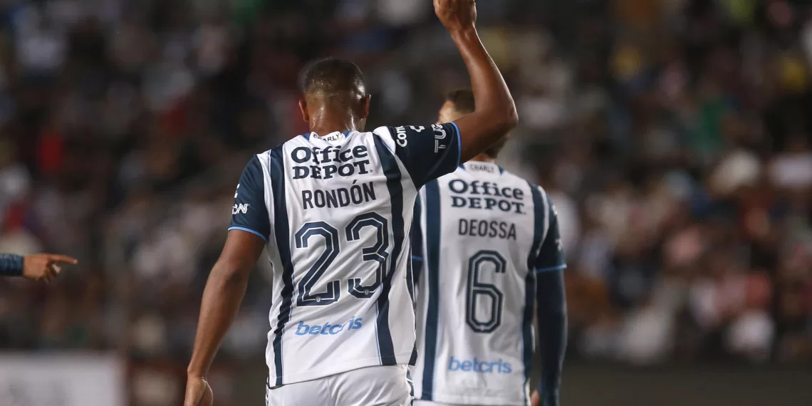 El venezolano Rondón anota, pero Pachuca apenas empata con América en cuartos de finales