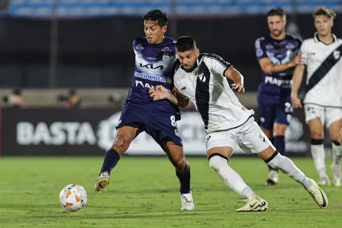 0-0. Danubio deja pasar una gran oportunidad y Ameliano suma un punto de oro