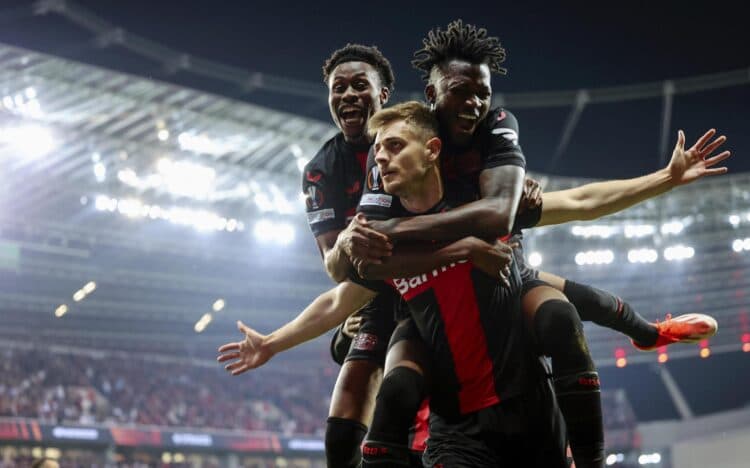 2-2. El Leverkusen iguala un 0-2, sigie invicto y jugará la final de la Liga Europa
