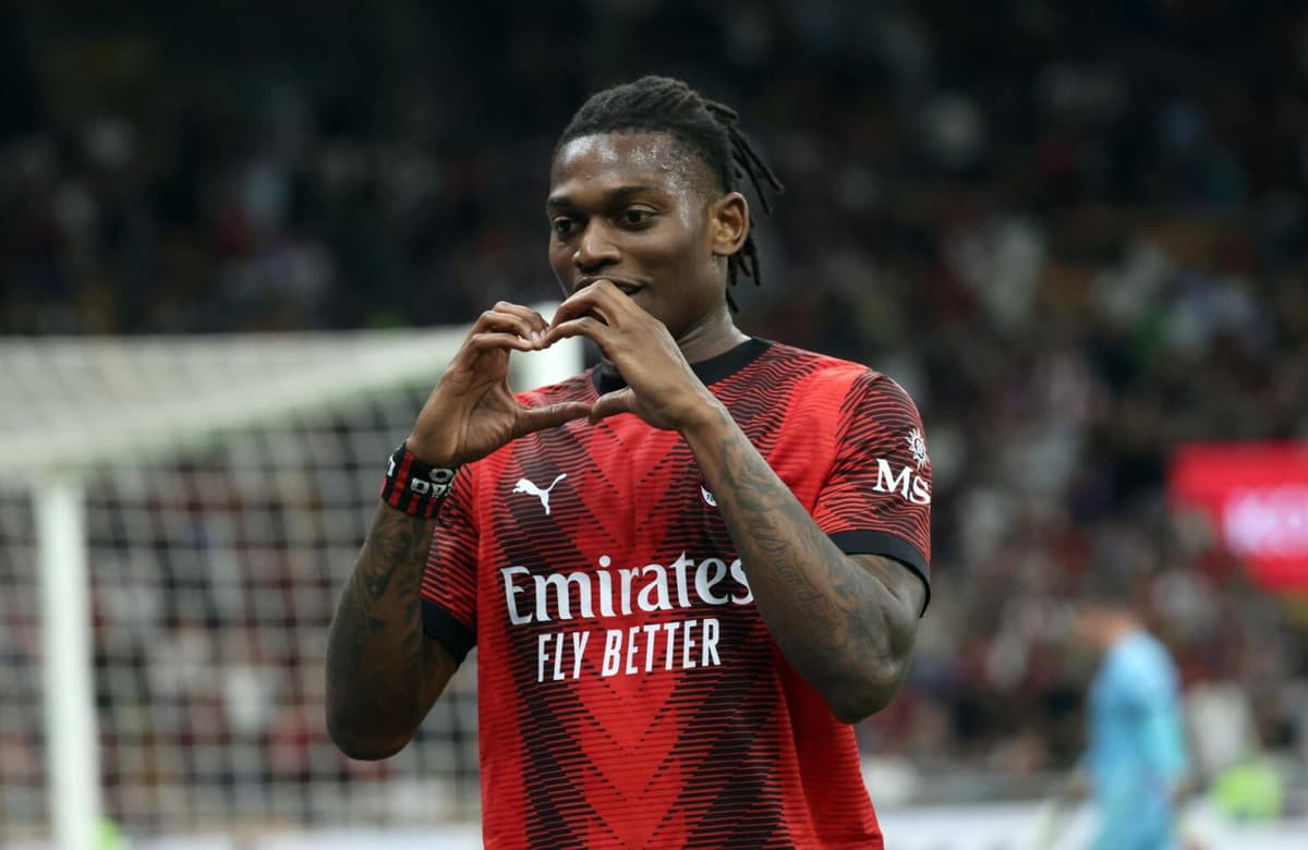 5-1. El Milan se divierte ante el Cagliari