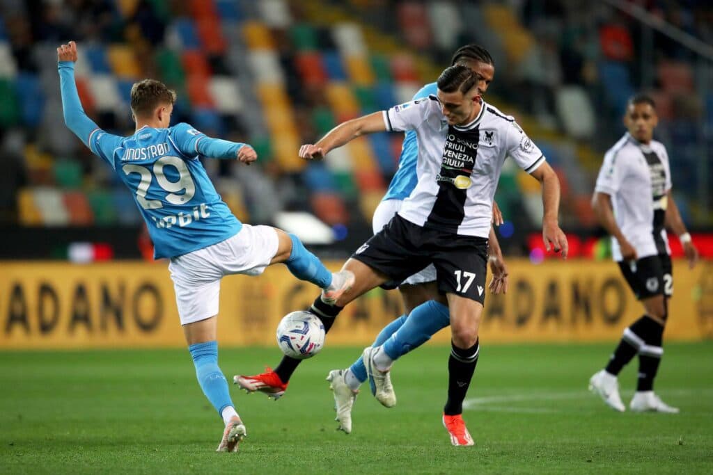 1-1. El Nápoles se despide casi definitivamente de la Liga de Campeones