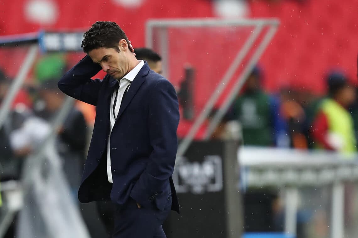El español Alcácer, fuera del banquillo de Liga de Quito tras virtual eliminación de la Liga Pro y de la Libertadores