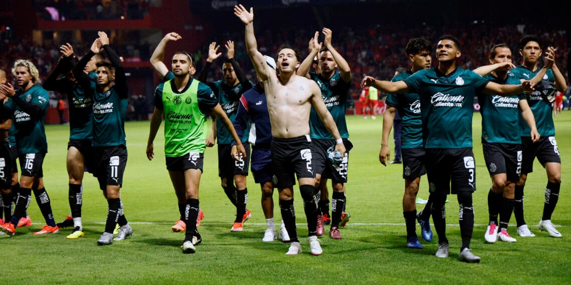 Guadalajara deja en el camino a Toluca y se matricula en las semifinales