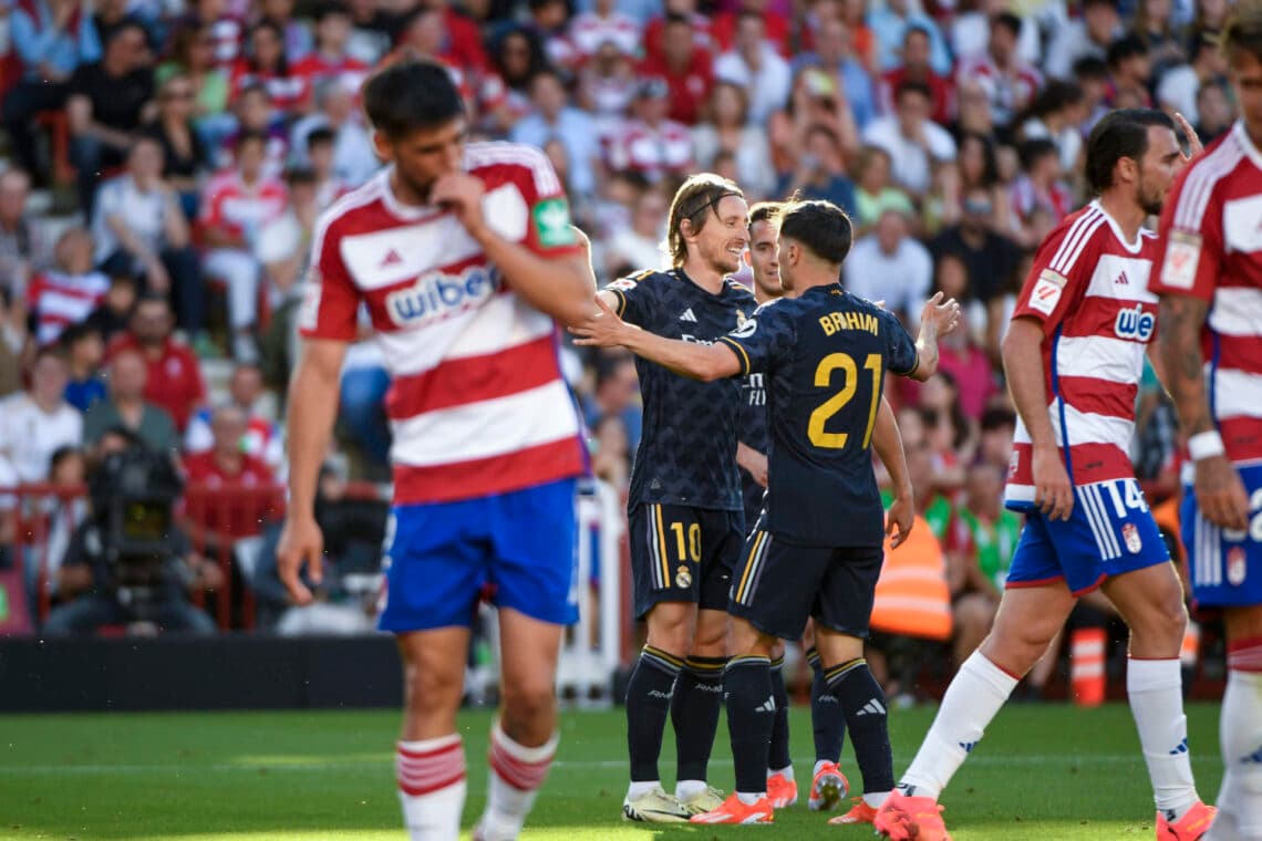 0-4. El campeón festeja su título con una goleada ante un Granada descendido