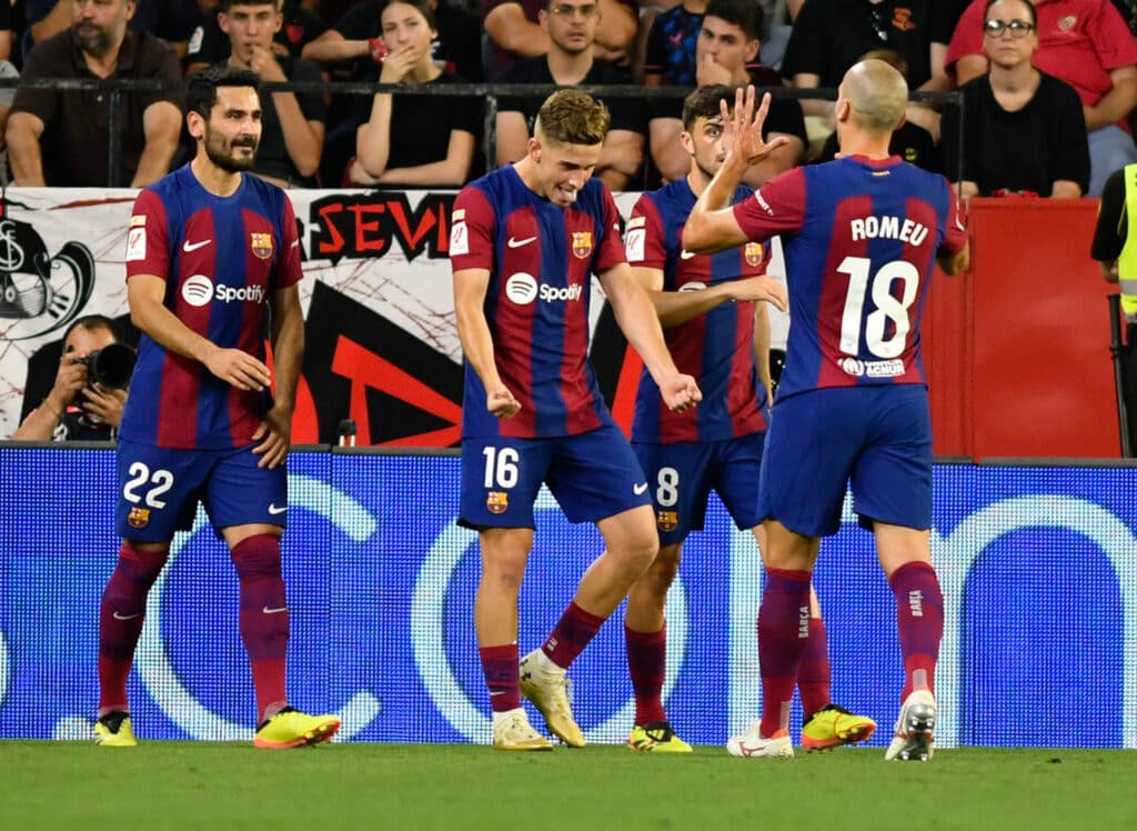 Español Fermín sella el cierre victorioso de la era Xavi