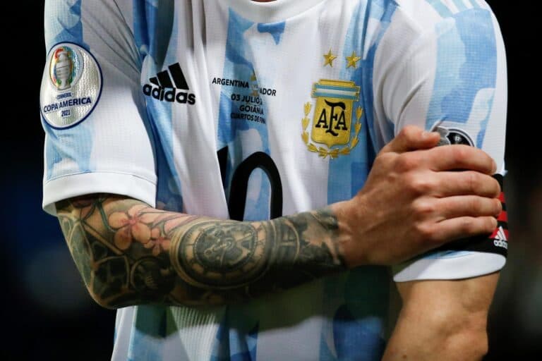 El argentino Messi y su lado más íntimo en una charla con su sobrino Tomás