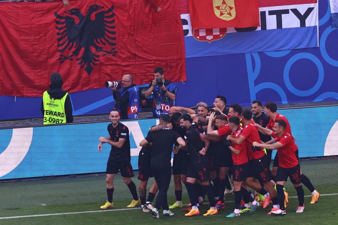 2-2. Croacia olisquea el final de una era