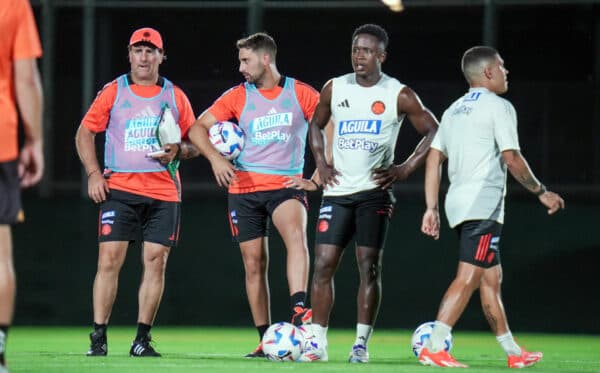 Colombia se blinda y Brasil entrena en familia con los once que empezaron contra Paraguay
