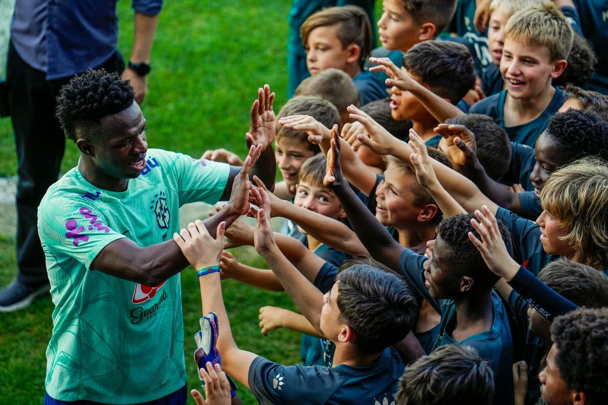 Brasileño Vinicius, modo Copa