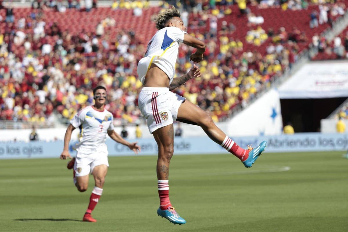 1-2. Los cambios le dan alas a la Vinotinto