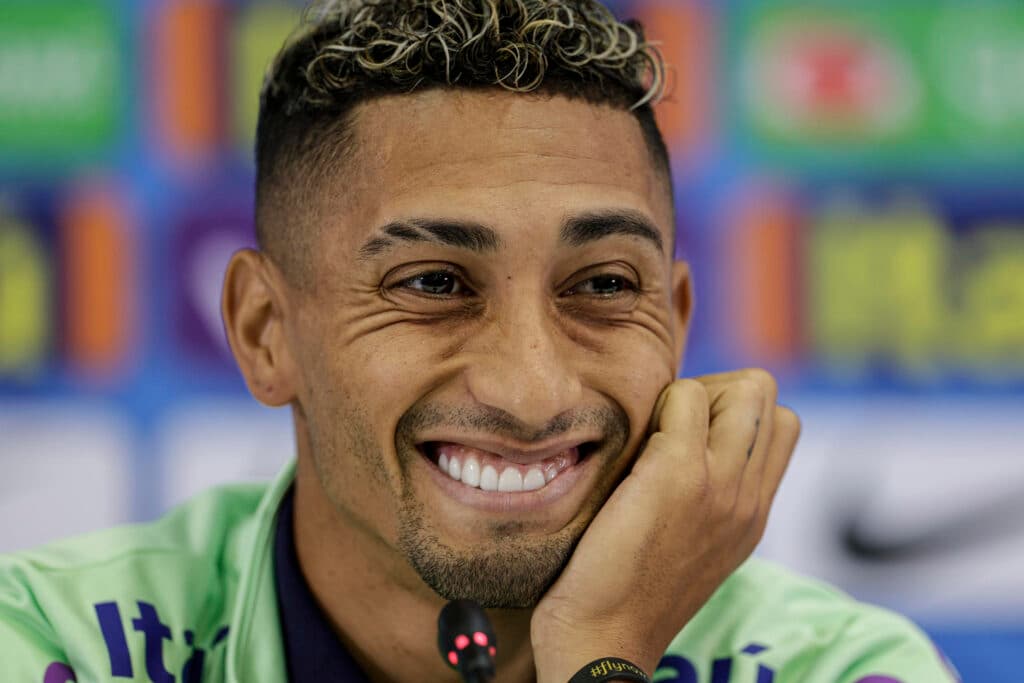 Brasileño Raphinha rebate a Mbappé: «Perdió el Mundial contra un equipo de Sudamérica»