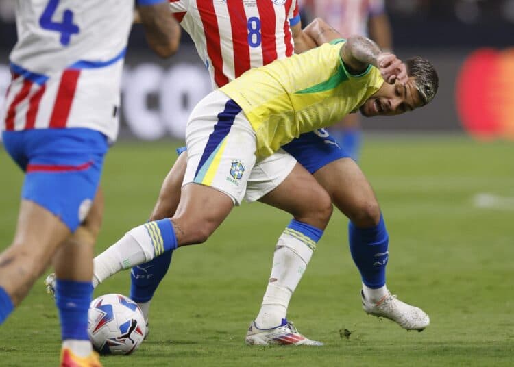 Brasil pretende «anular» a James Rodríguez: «Siempre habrá alguien pendiente de él»