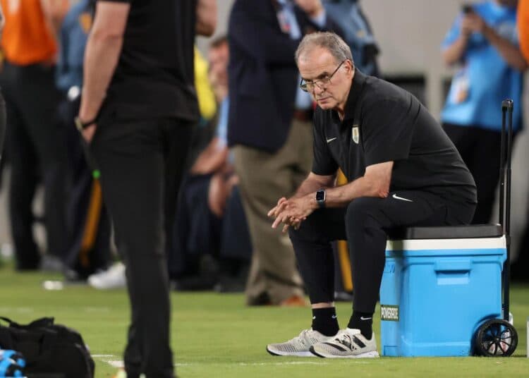 Argentino Bielsa frena la euforia al menos hasta que Uruguay se mida con los mejores