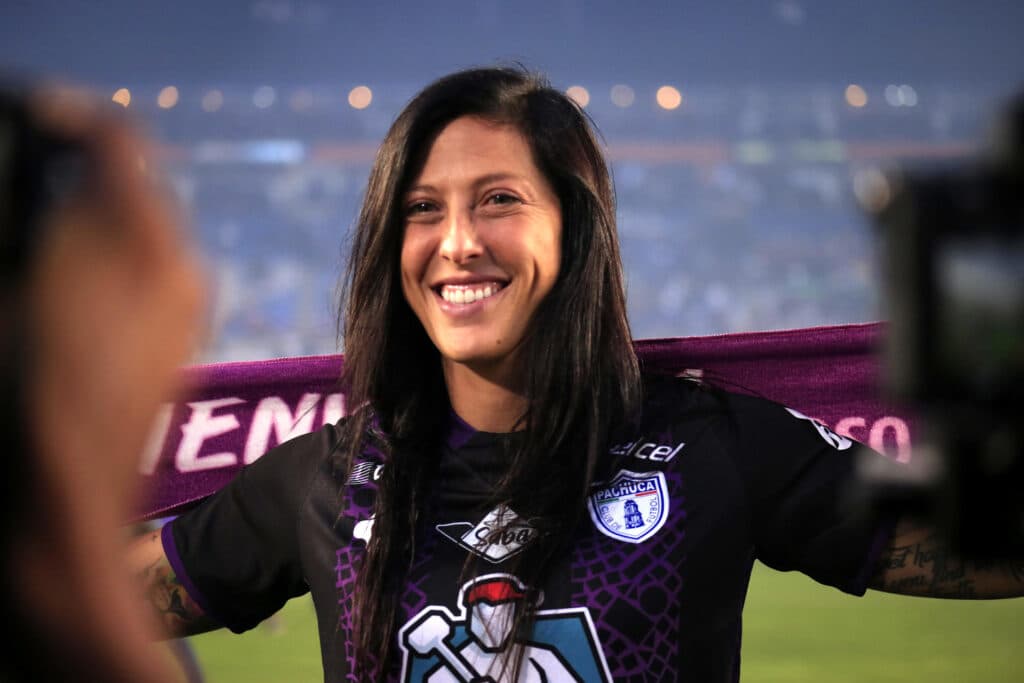 El Tigres de la española Jenni Hermoso recibe al Monterrey de la costarricense Valverde por título campeón de campeones
