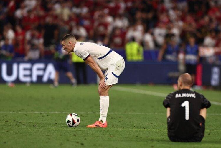 0-0. Dinamarca sobrevive a un galimatías
