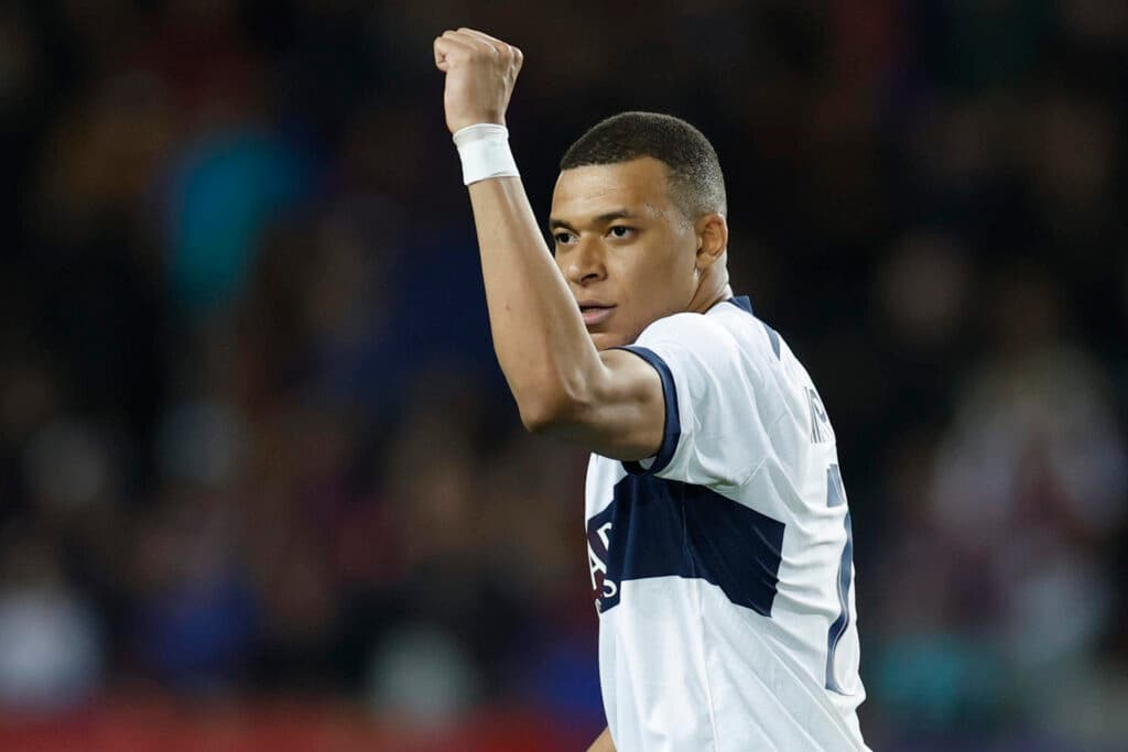 El Real Madrid anuncia el fichaje de Mbappé por cinco temporadas
