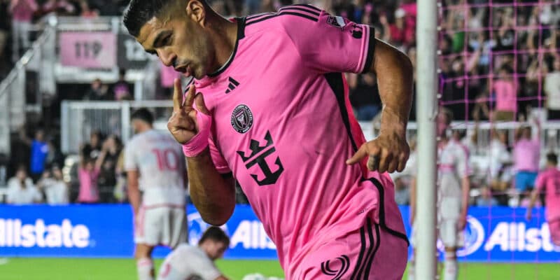 Luis Suárez y Darwin Núñez, presente y futuro del 9 de Uruguay